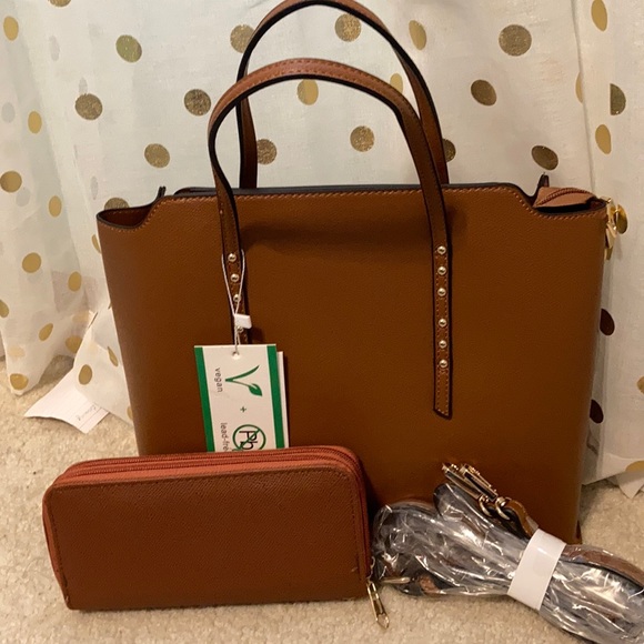 AR New York Handbags - 🎉HP🎉AR New York purse and wallet set